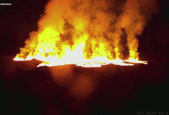 Penjagaan Kulit dari Tanah Gunung Berapi Aktif Iceland Timur