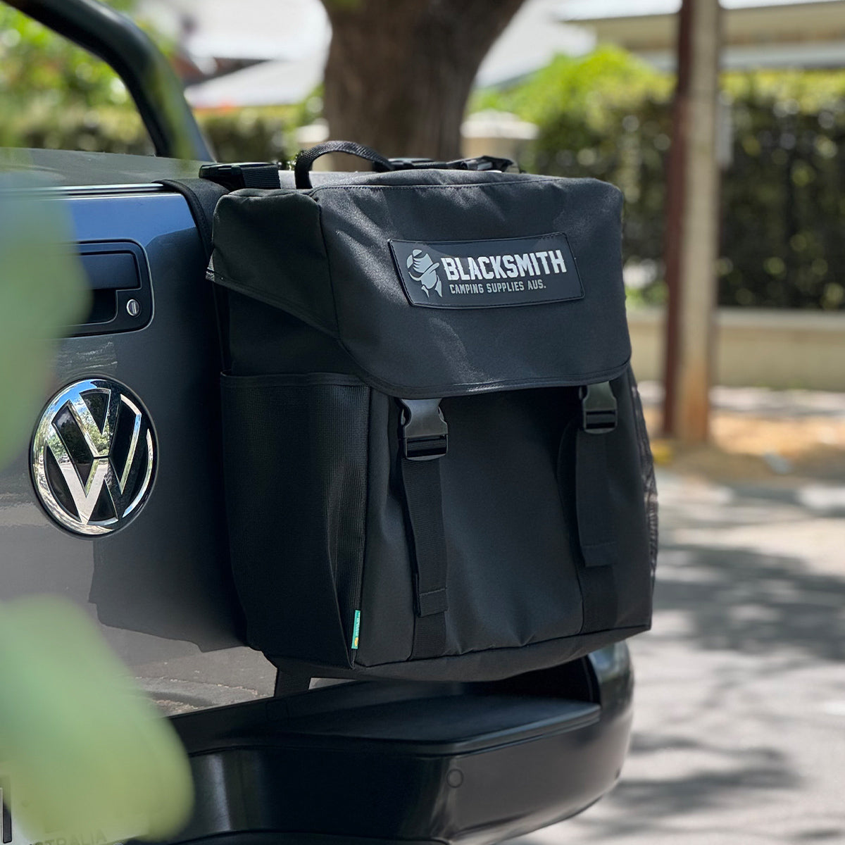 This Hilux With Its Own Bug-Zapper Tailgate System: A Game-Changer for Australian Off-Roaders