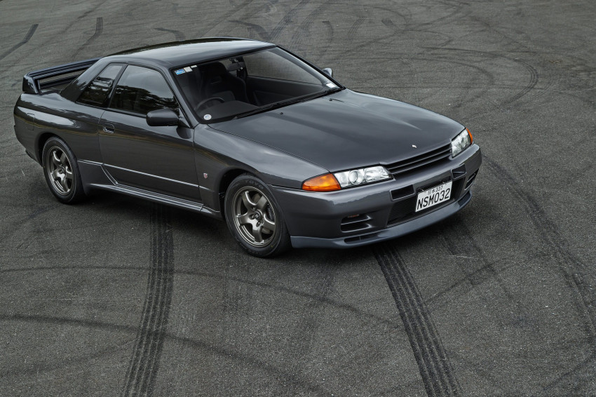 Khemah Bumbung Nissan Skyline: Teknologi Futuristik yang Berubah Bentuk Berdasarkan Cuaca